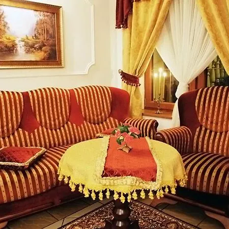 Epoka بيت ضيافة مينززدرويه